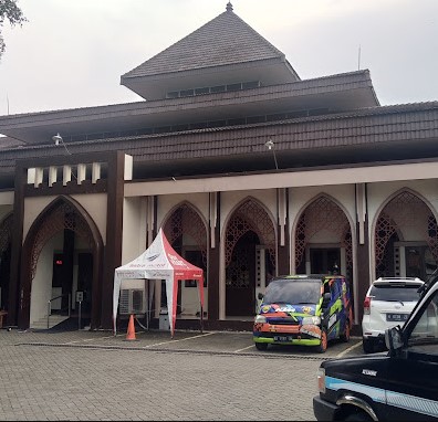 Masjid Al Falah Sragen: Tempat Ibadah dan Sosial Terbaik